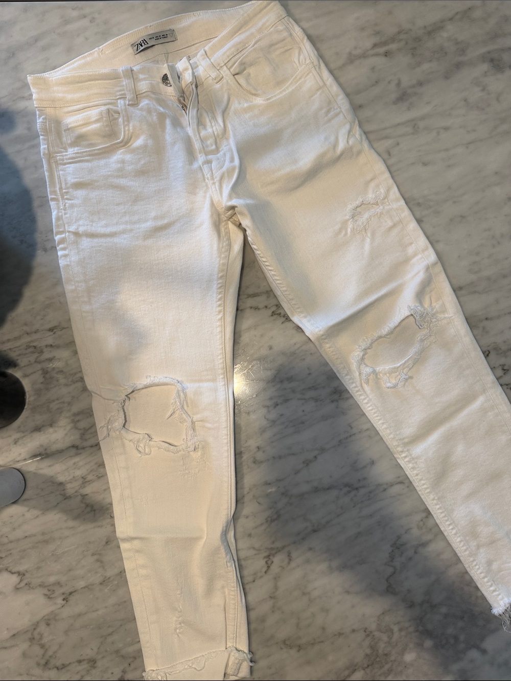 Zara White Distressed Skinny Jeans